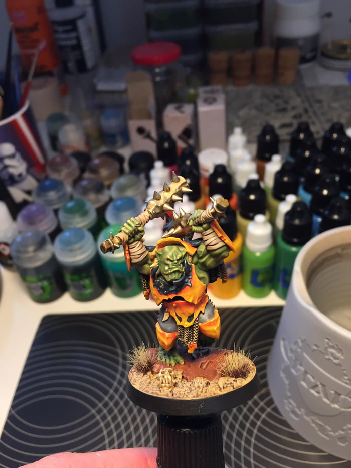 A third of Morgok’s krushas done. A lovely sculpt to paint. - 9GAG