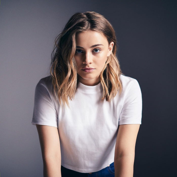 Josephine Langford - 9GAG