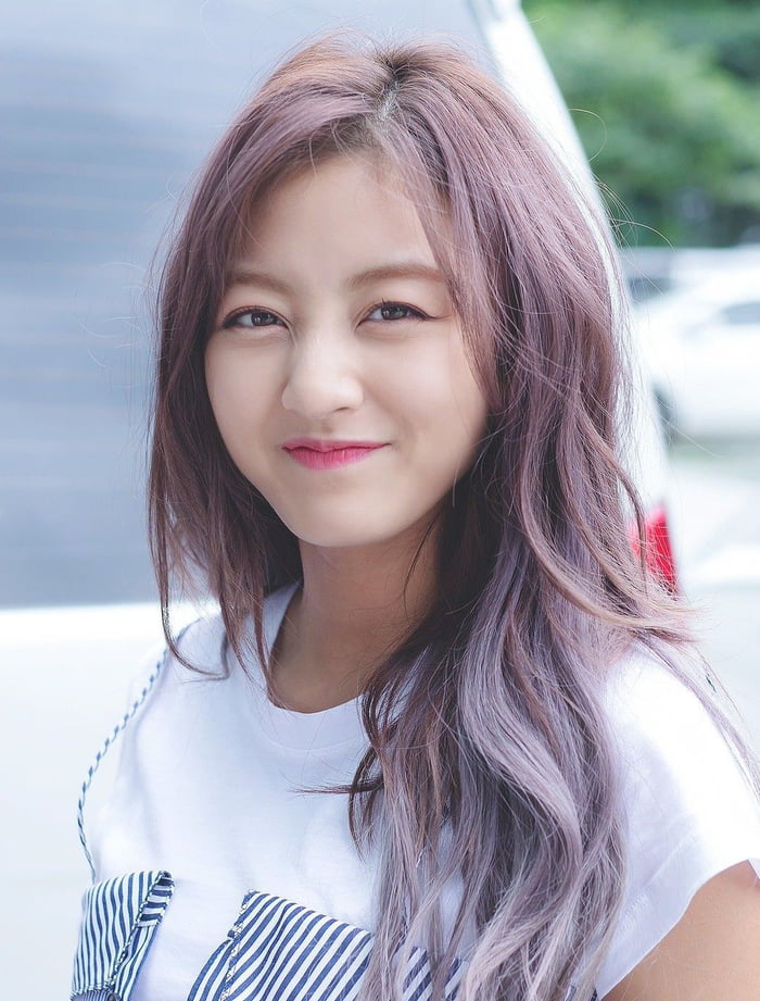 Jihyo - 9GAG