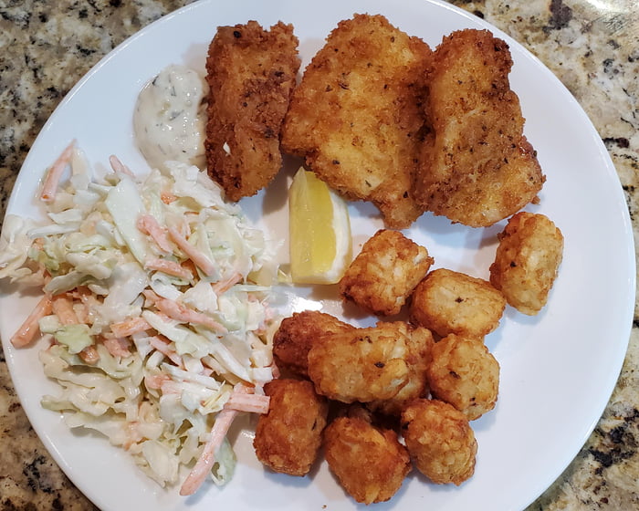Fresh Ling Cod, tots & coleslaw - 9GAG