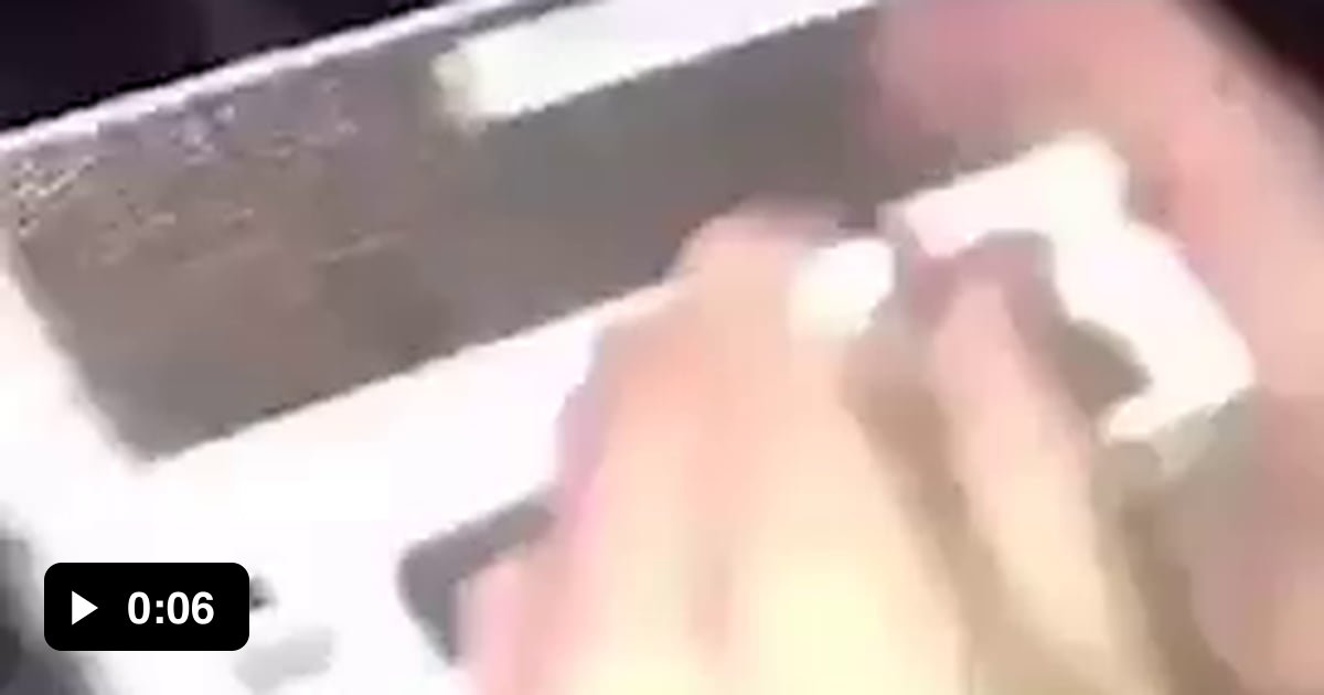 I still crack up every time I watch this - 9GAG