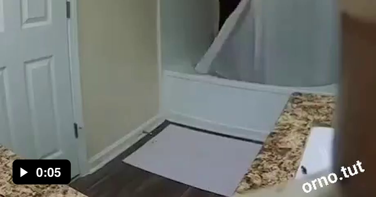 Rug that turns red when wet..!! 9GAG