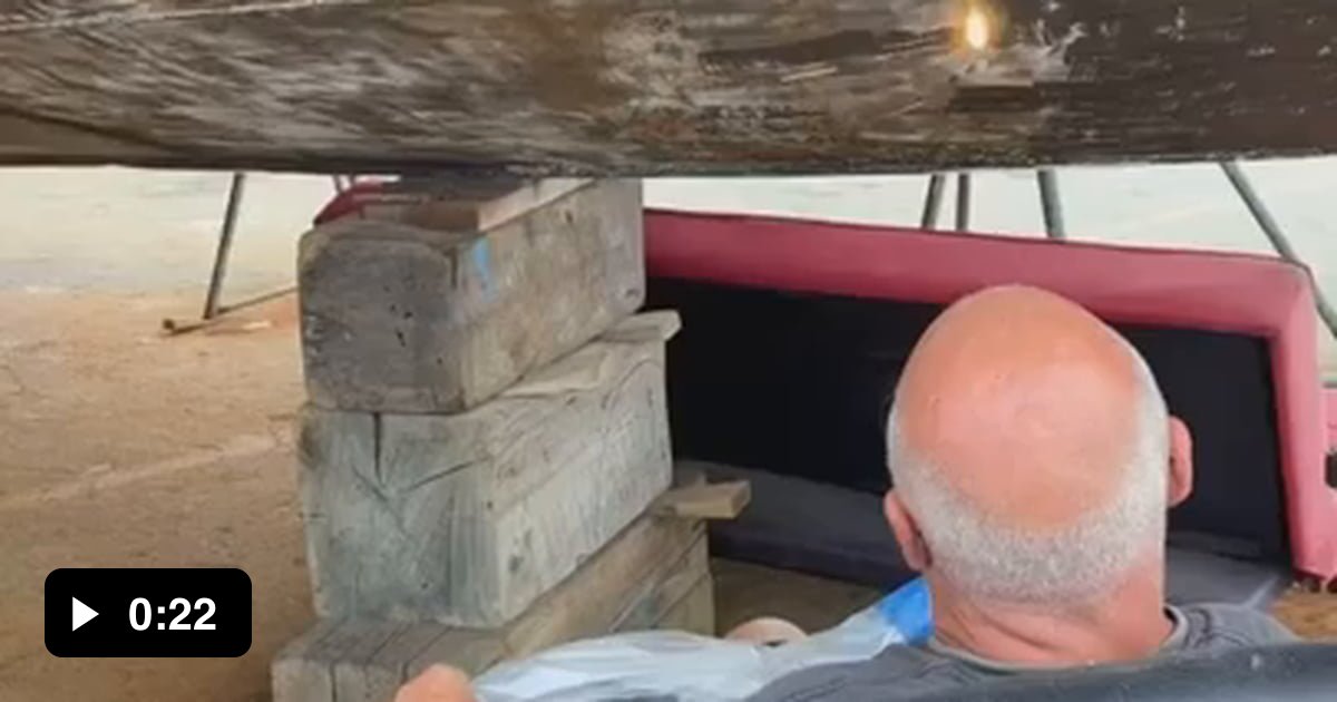 Boat hull laser cleaning! 9GAG
