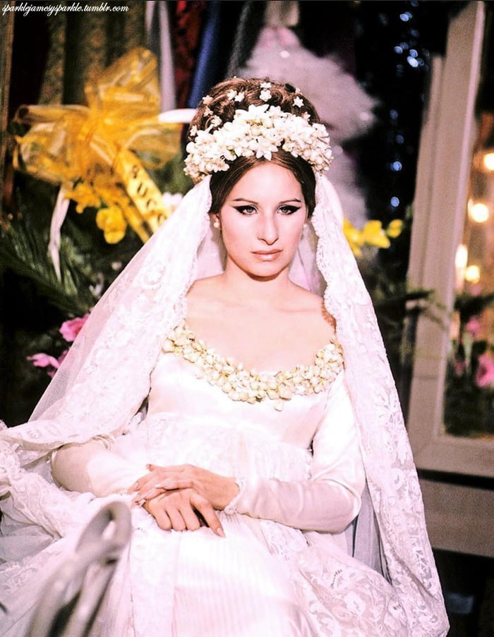 1968 Barbra Streisand ('Funny Girl') - 9GAG