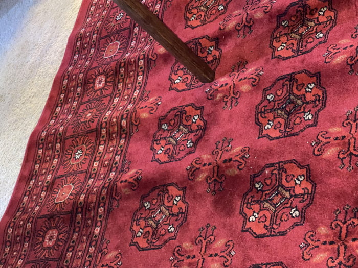 Flatten out a new area rug 9GAG