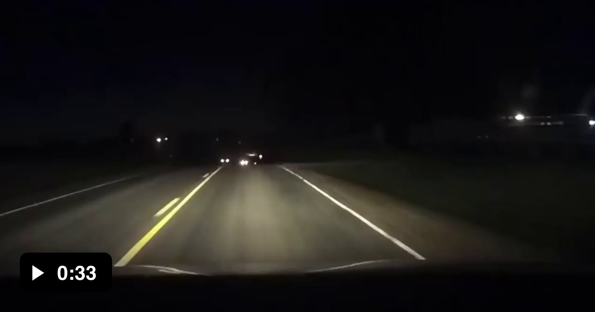 Ignoring oncoming cars flashing their headlights - 9GAG