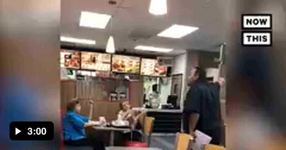 Burger King Manager Defends Staff From Customers’ Racist Comments - 9GAG