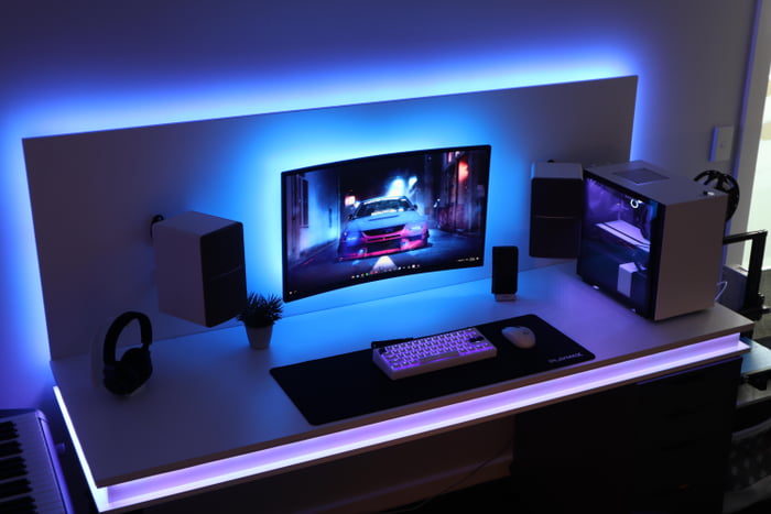 Clean RGB free setup. - 9GAG