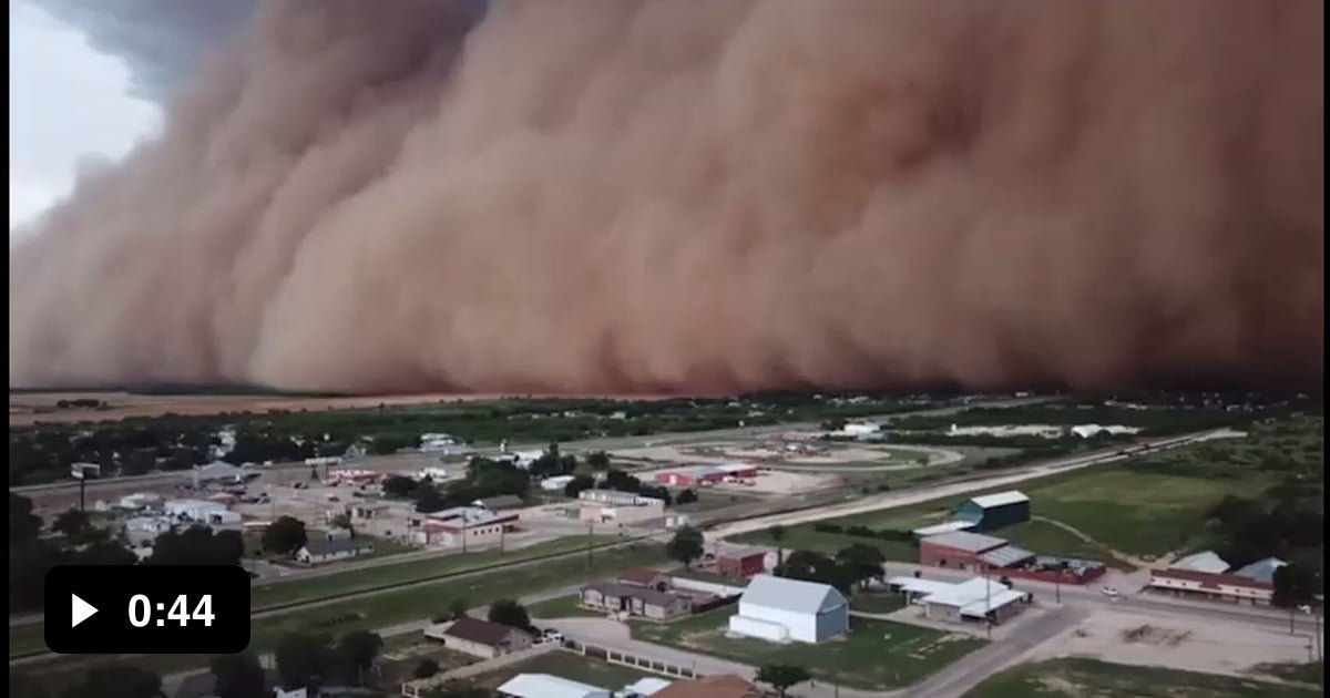 Drone Captures Massive Sandstorm About To Overtake Coahoma, Texas. 9GAG
