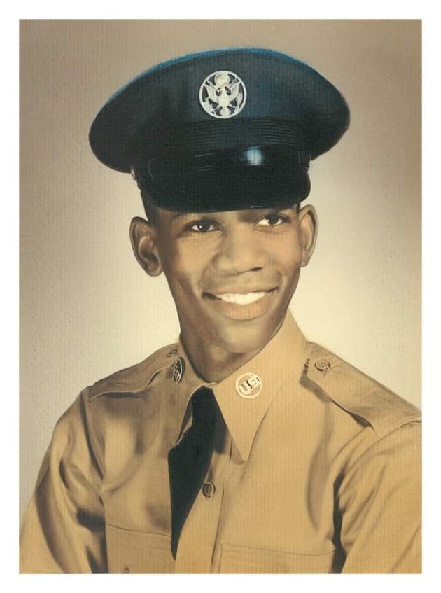 A Young Morgan Freeman as part of the U.S. Air Force - 9GAG