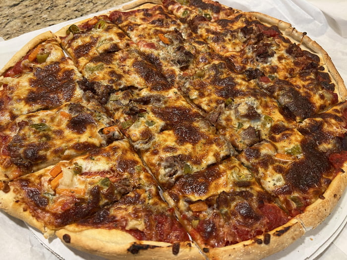 Italian Beef and Giardiniera Thin Crust Pizza 9GAG