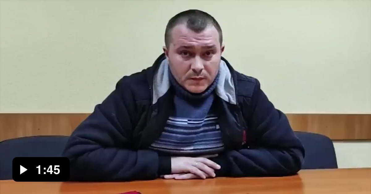 Former Russian Police Captain Tears Apart His Russian Passport, Pension 