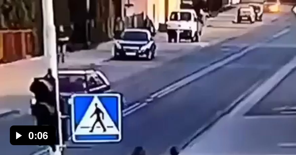 Throwing your friend under the bus... Literally 9GAG