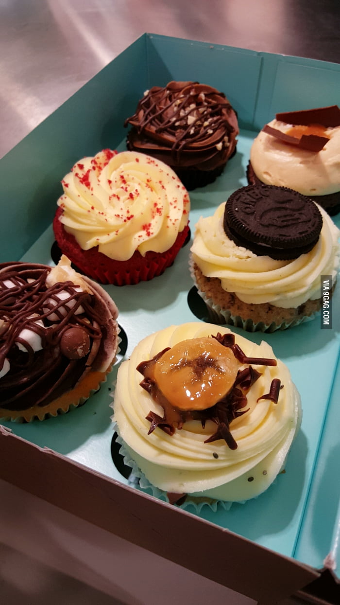 Lola's Cupcakes, London 9GAG