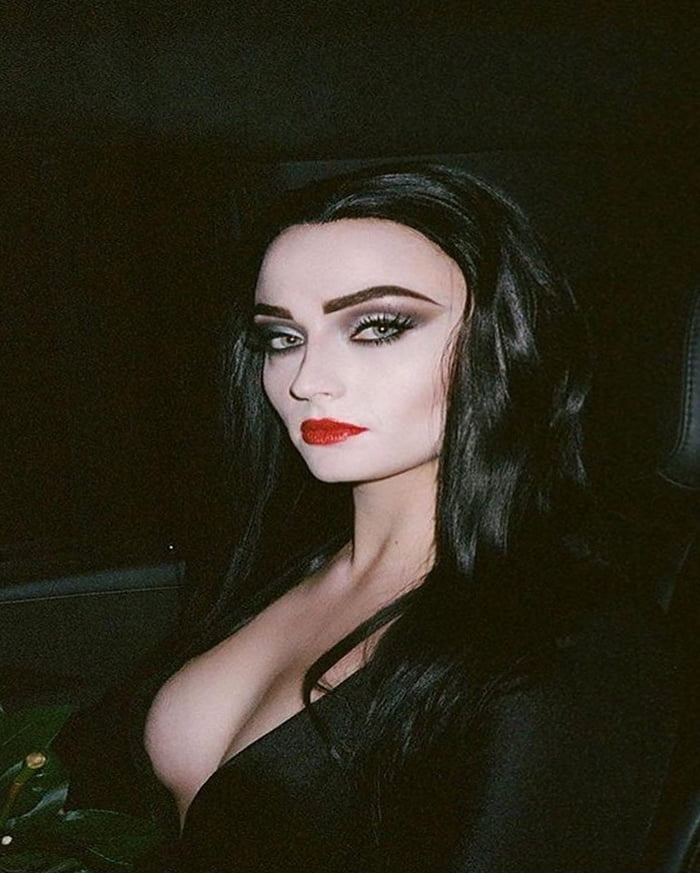 Sophie Turner As Morticia Addams GAG