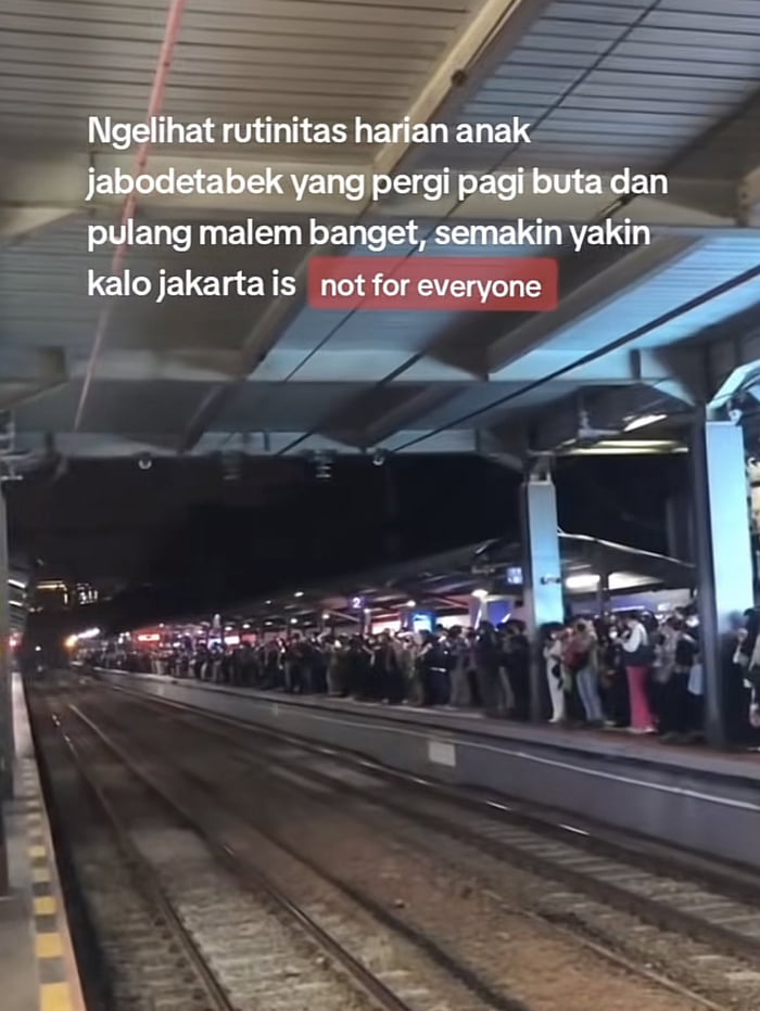 Jakarta Terlalu Sat Set Buat Aku Yang Sak Sik 9GAG