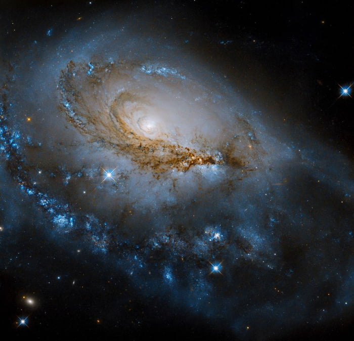 An intermediate spiral galaxy pic captured by NASA Hubble Space ...