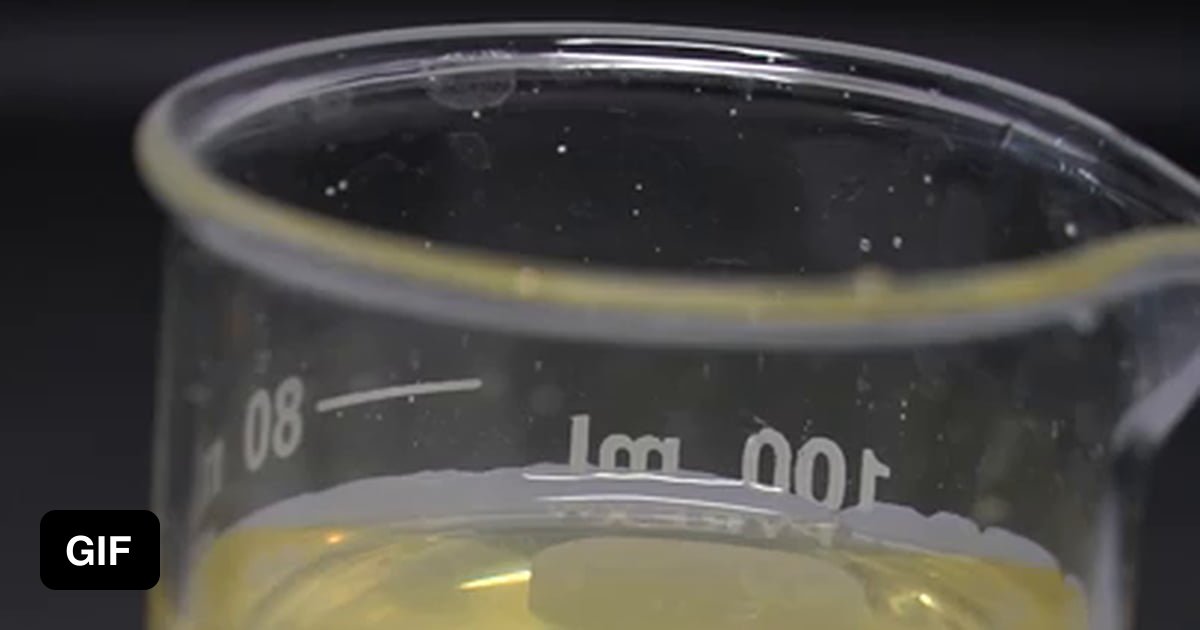 ferric-chloride-reacting-with-a-potassium-ferrocyanide-solution-to-make