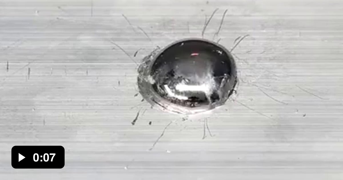 this-chemical-reaction-between-mercury-and-aluminum-9gag