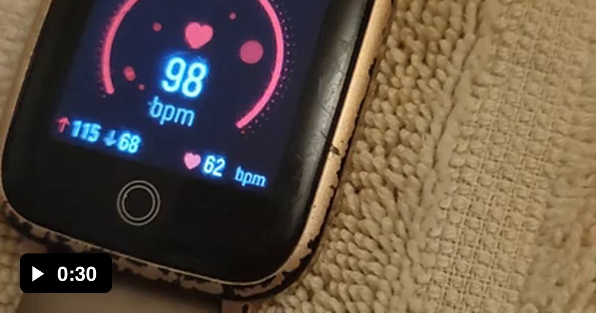 Fit Bit heart rate monitor moving on its own? Anyone??? 9GAG