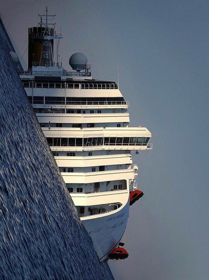 The Ballad Of Costa Concordia - 9GAG