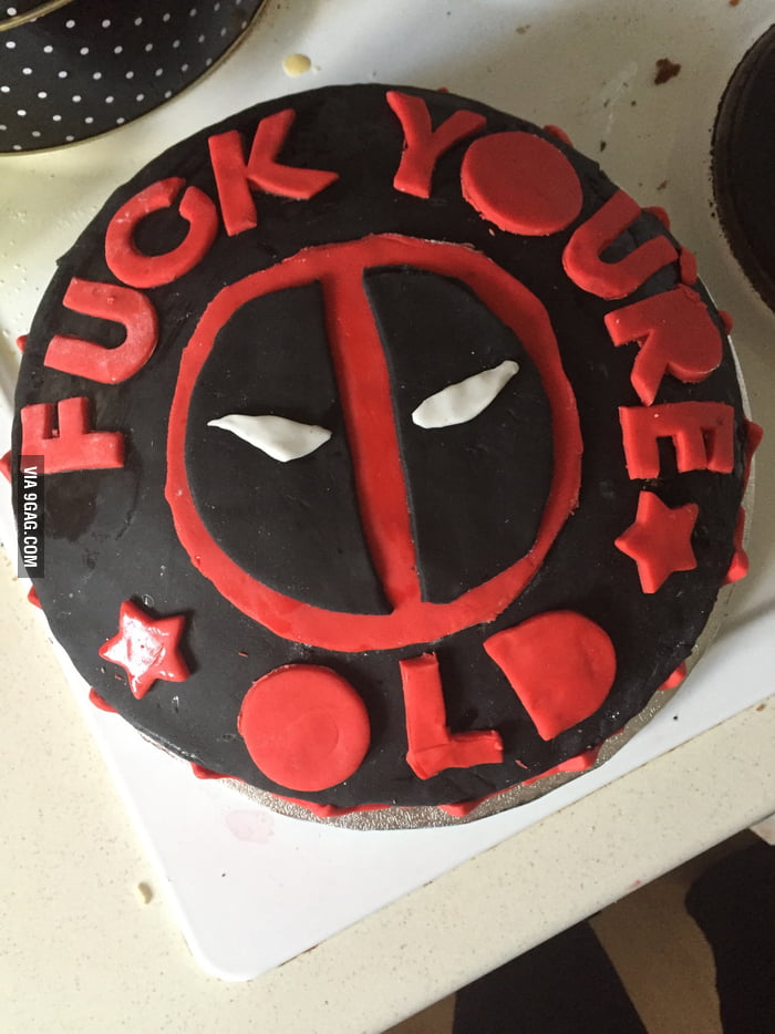 deadpool in cake funko