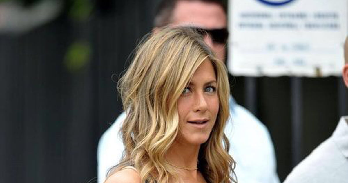 Jennifer Aniston - 9GAG