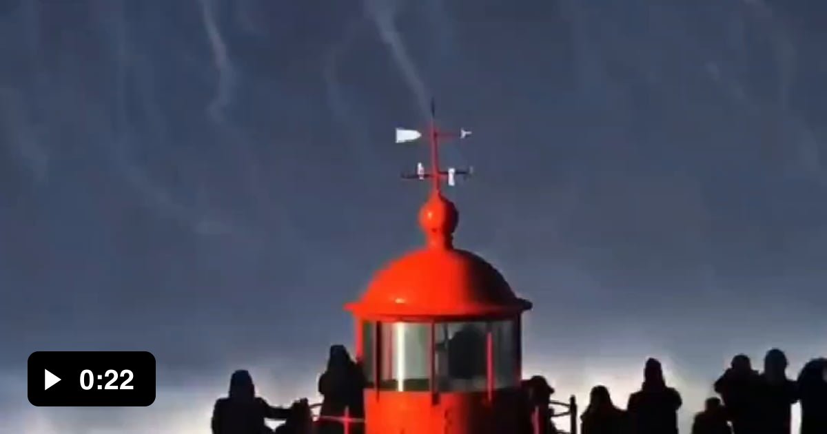 German professional surfer surfed wave over 115 feet high in Nazaré ...