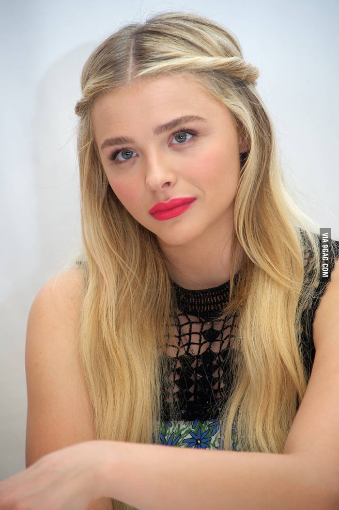 Chloë Grace Moretz - 9GAG