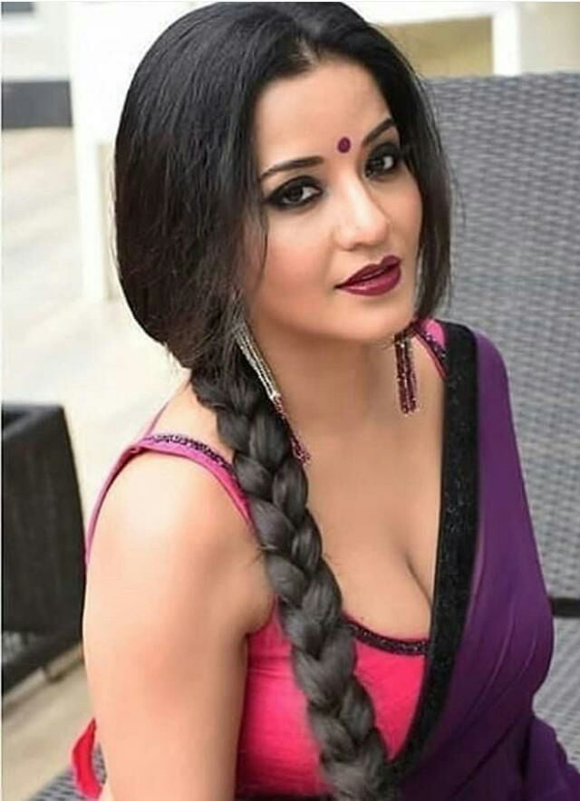 Hot Indian Babe Pic