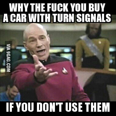 Idiot That Goes 45mph Abruptly Slows Down Without Signaling 9GAG