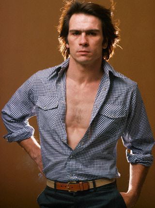 Look at this pic of young Tommy Lee Jones by the lateral view of your  phone, and bingo, you got James Franco! - 9GAG