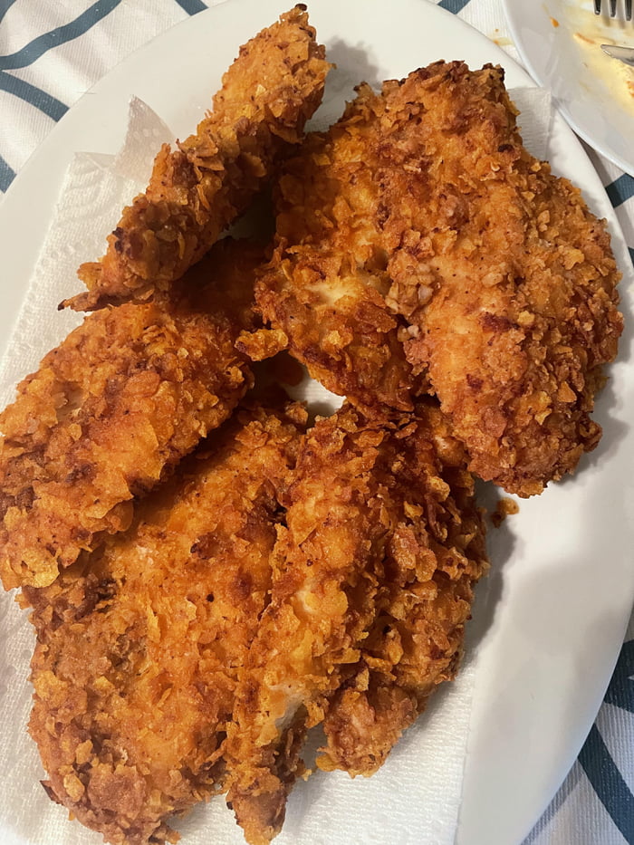 Cornflakes Crusted Chicken. - 9GAG