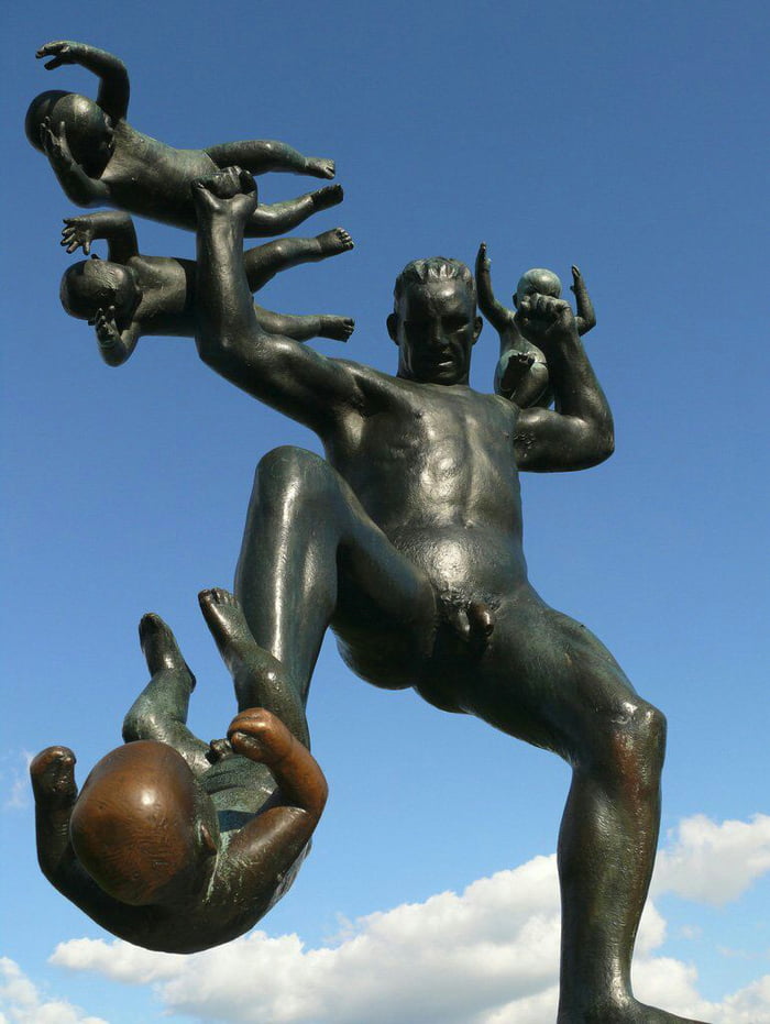 The winner of the most WTF statue ever 9GAG