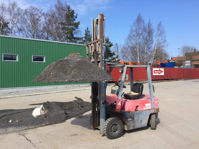A Forklift Lifting A Gravel Covered Pile Of Snow 9gag