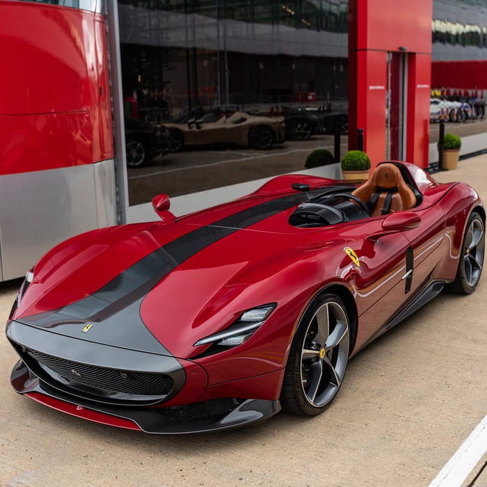 Ferrari sp38 автомобиль