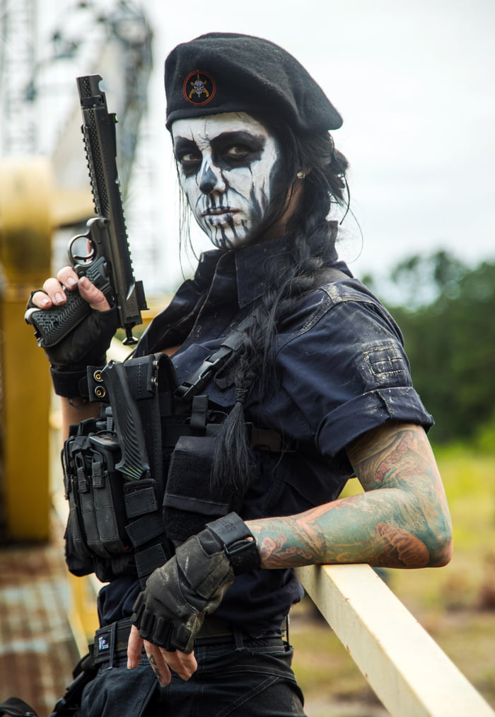 Alex Zedra As Caveira From Rainbow Six Siege 9GAG