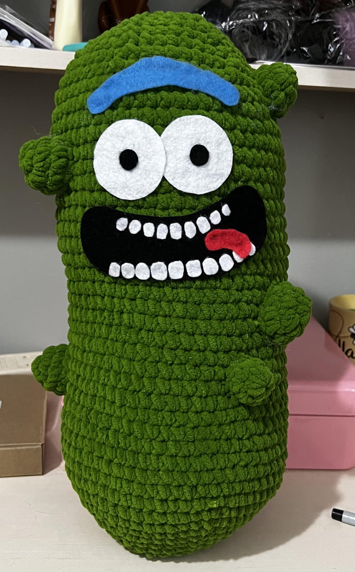 Pickle rick crochet - 9GAG