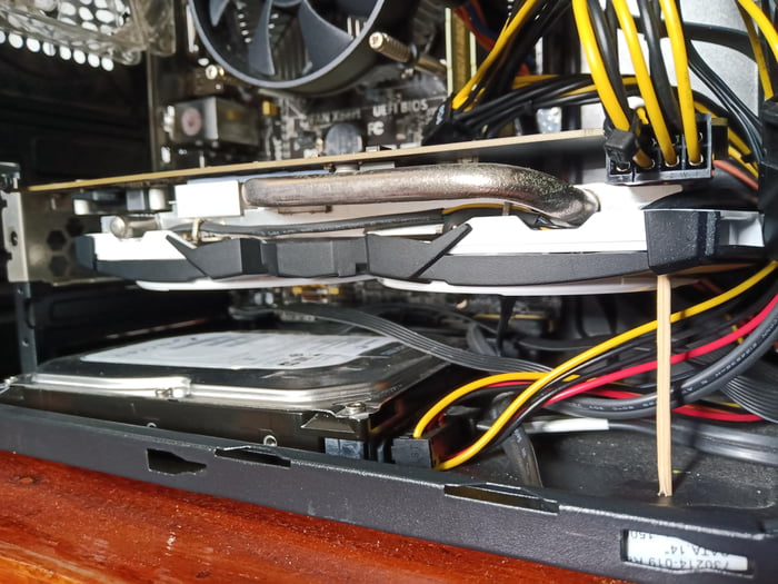Why spend $$ on GPU stand when you can just use a toothpick! - 9GAG