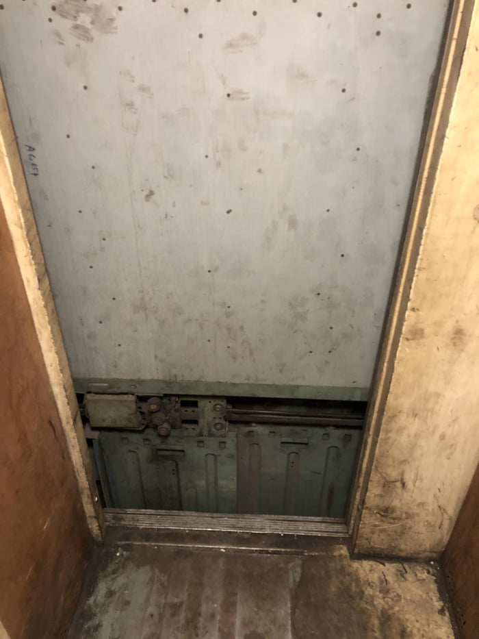 Stuck in elevator right now. 9GAG