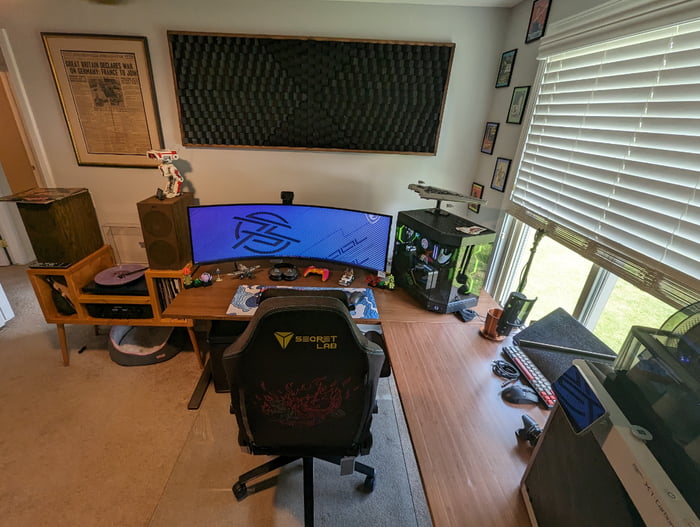 New computer and new sound system = New Battle Station - 9GAG