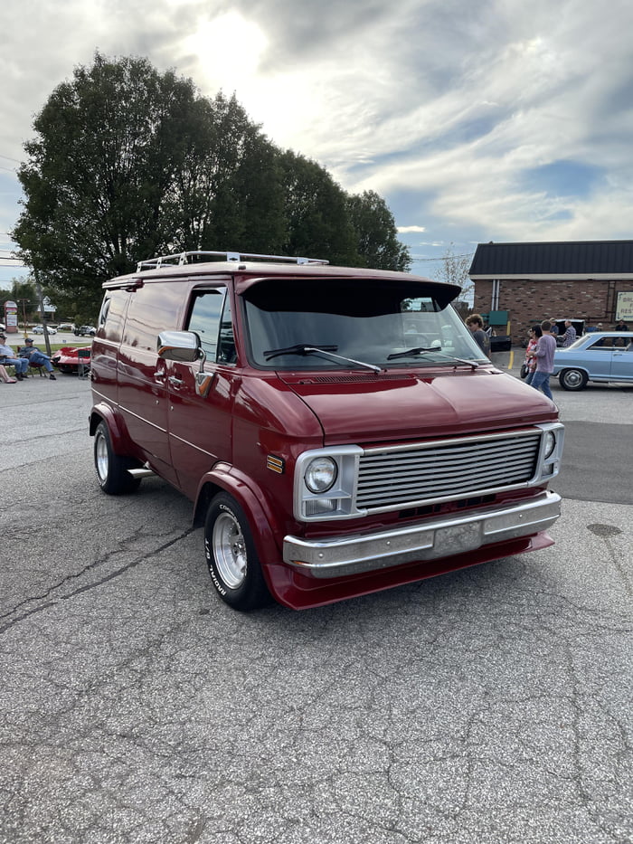 Chevy Van (3024 x 4032) - 9GAG