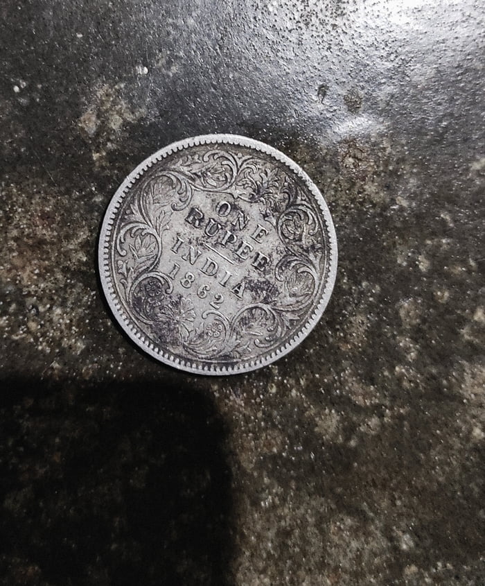 Bhai Log Is Tarah Ke Old Silver Coin Ki Value Ke Bare Me Koi Bata Sakta bhai-log-is-tarah-ke-old-silver-coin-ki-value-ke-bare-me-koi-bata-sakta