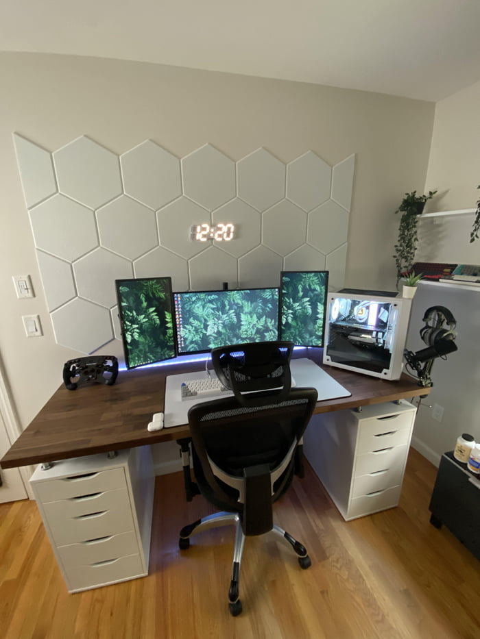 White Themed Gaming/Lifestyle Setup! - 9GAG