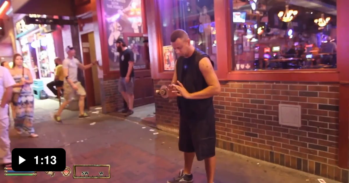 The way things float in "air" 9GAG