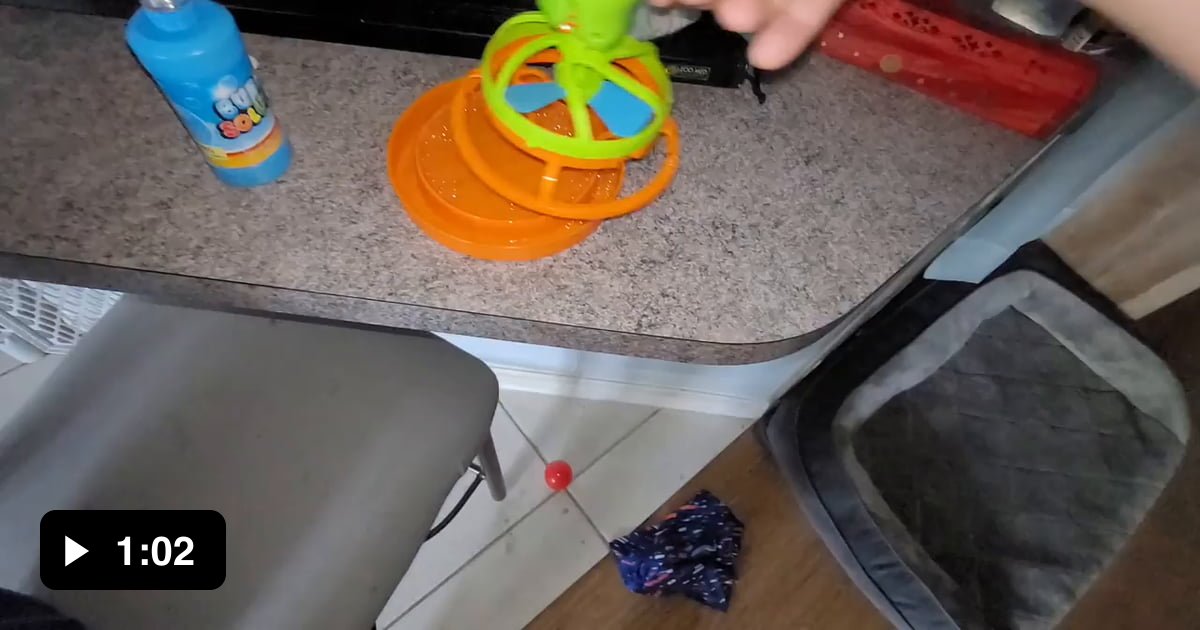 He likes bubbles 9GAG