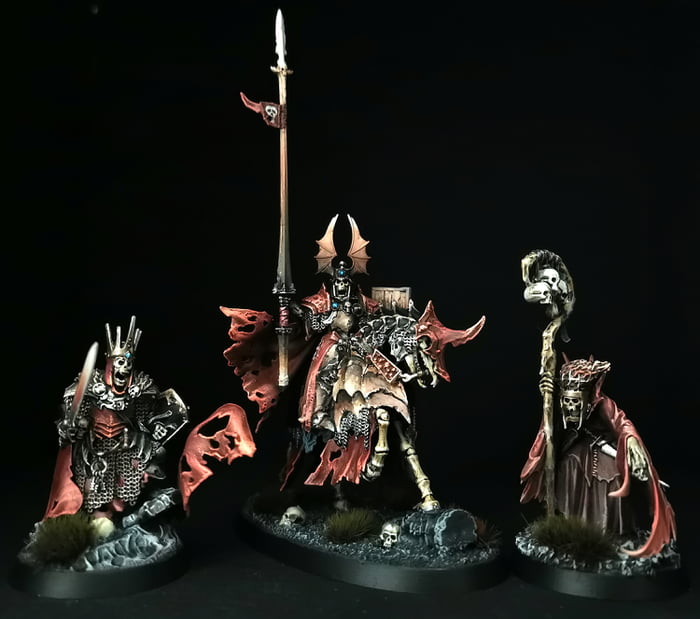 Wight Kings and Necromancer - 9GAG