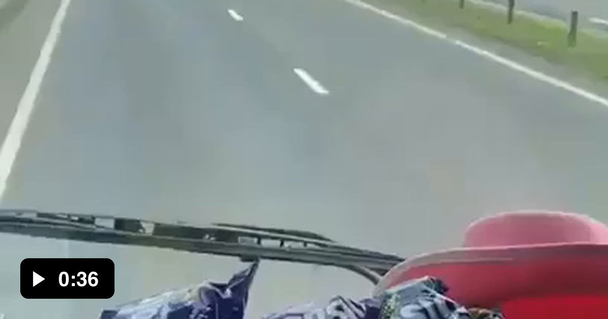Idiot Dad Lets His 12 Year Old Daughter Drive His Truck On A Highway 9GAG idiot-dad-lets-his-12-year-old-daughter-drive-his-truck-on-a-highway-9gag