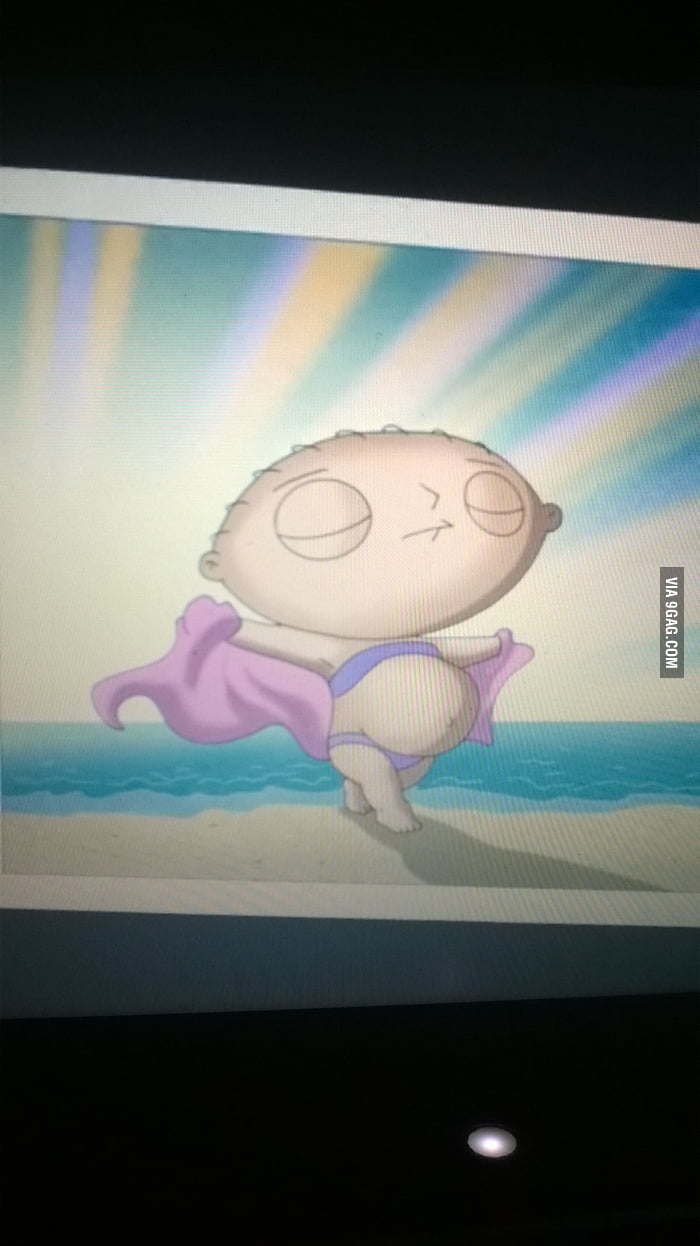 Pregnant stewie..I can see forever - 9GAG