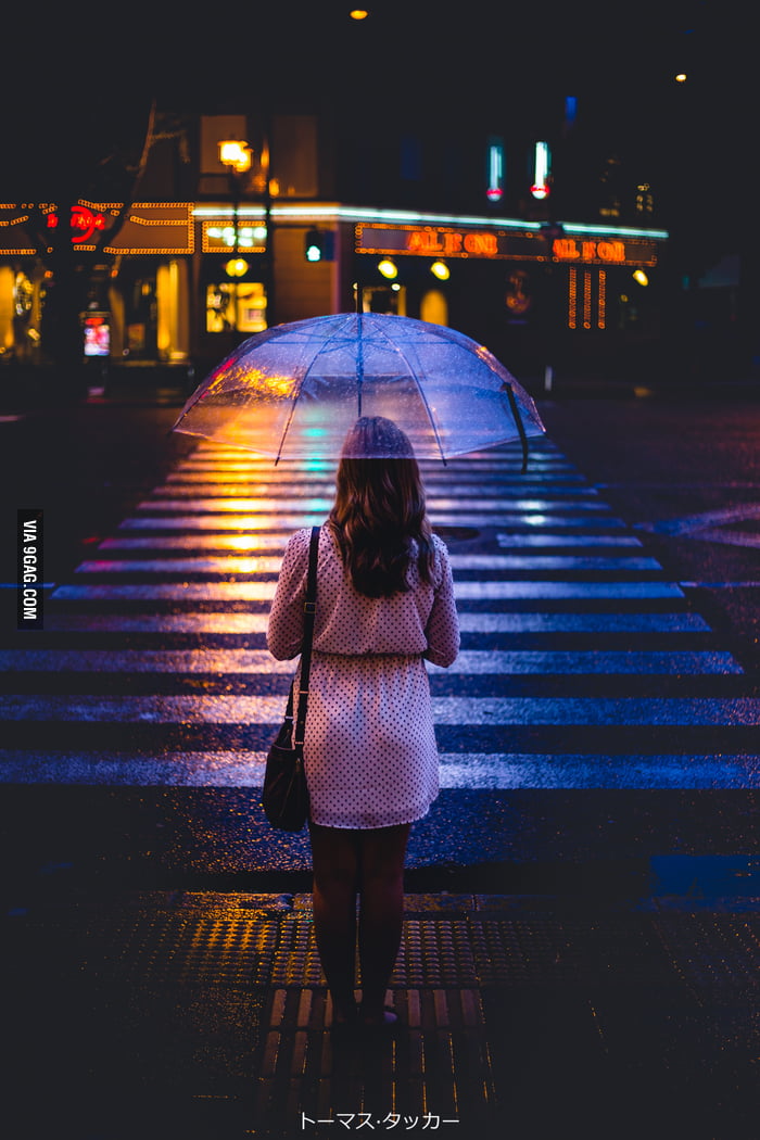 About to cross a street in Osaka - 9GAG